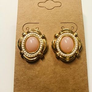 Vintage Avon Pink and Faux pearl earrings